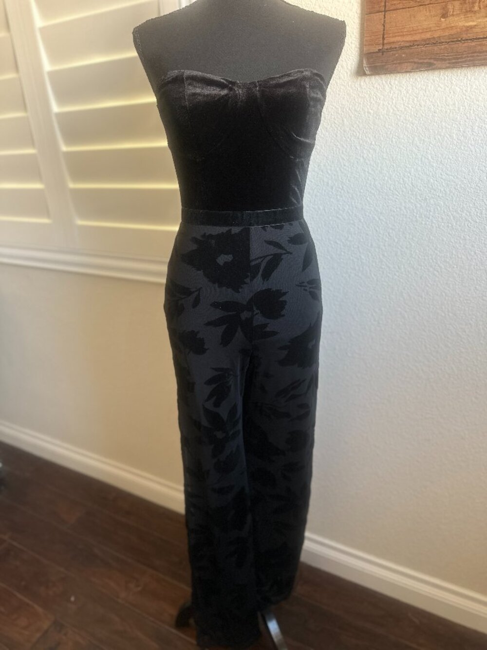 Lulus Black Velvet Floral Strapless Jumpsuit XXS